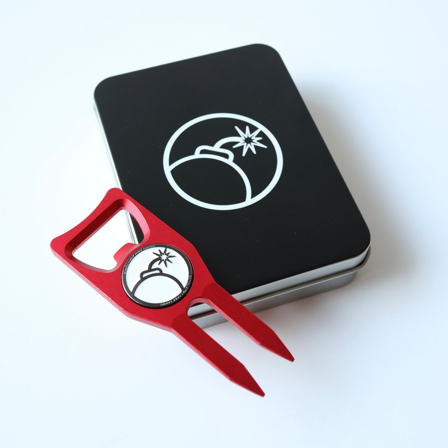 Divot tool