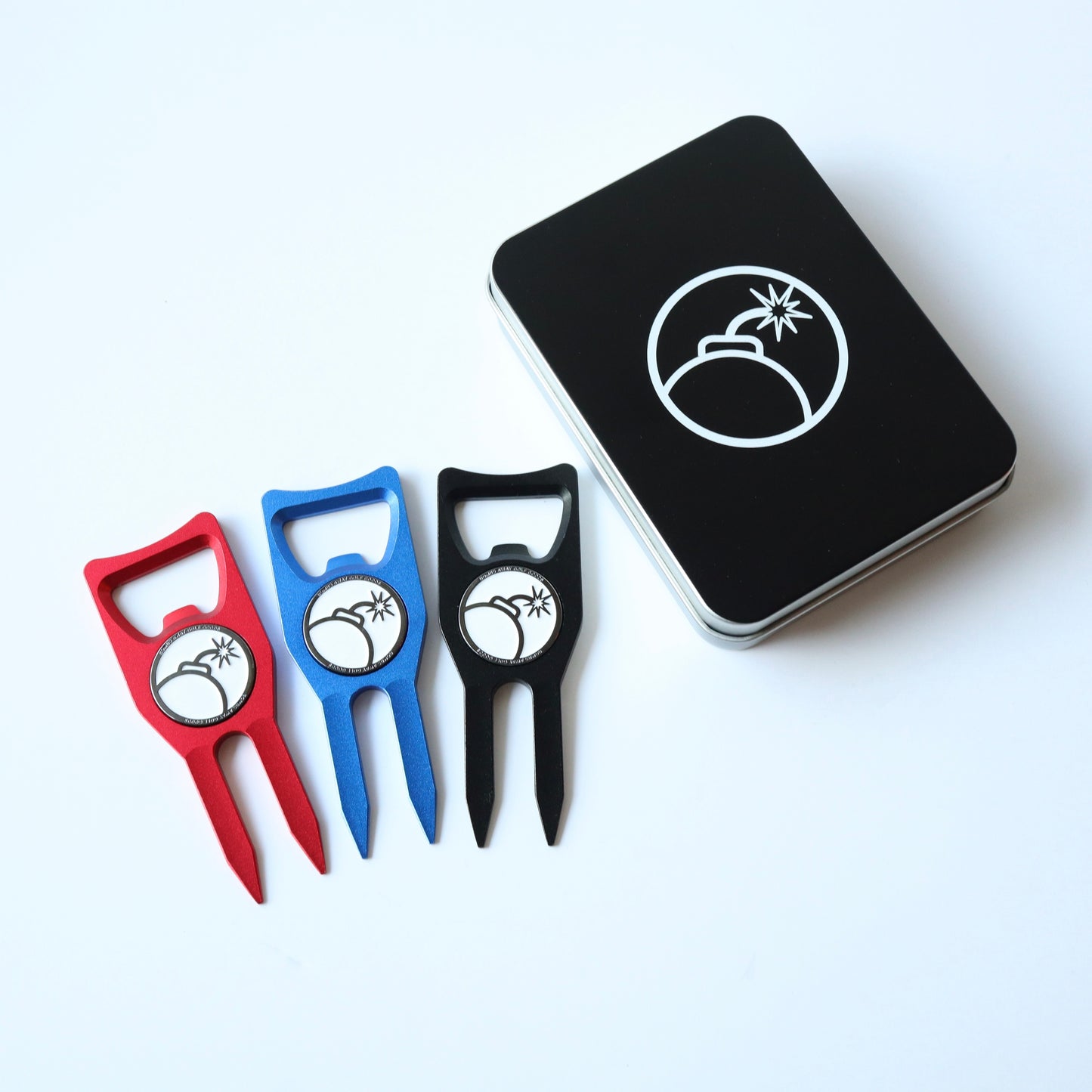 Divot tool